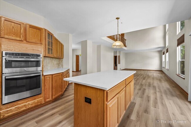 Building Photo - 2240 Barrett Dr