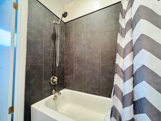 Building Photo - Renovated 3 Bed Home with Huge Yard & 2-Car Garage