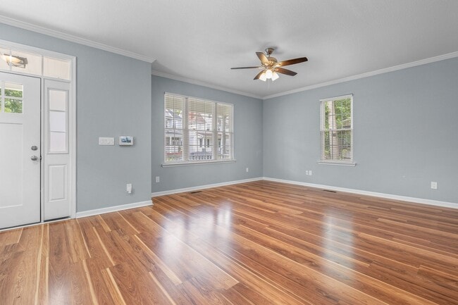 Building Photo - 426 W 28th St