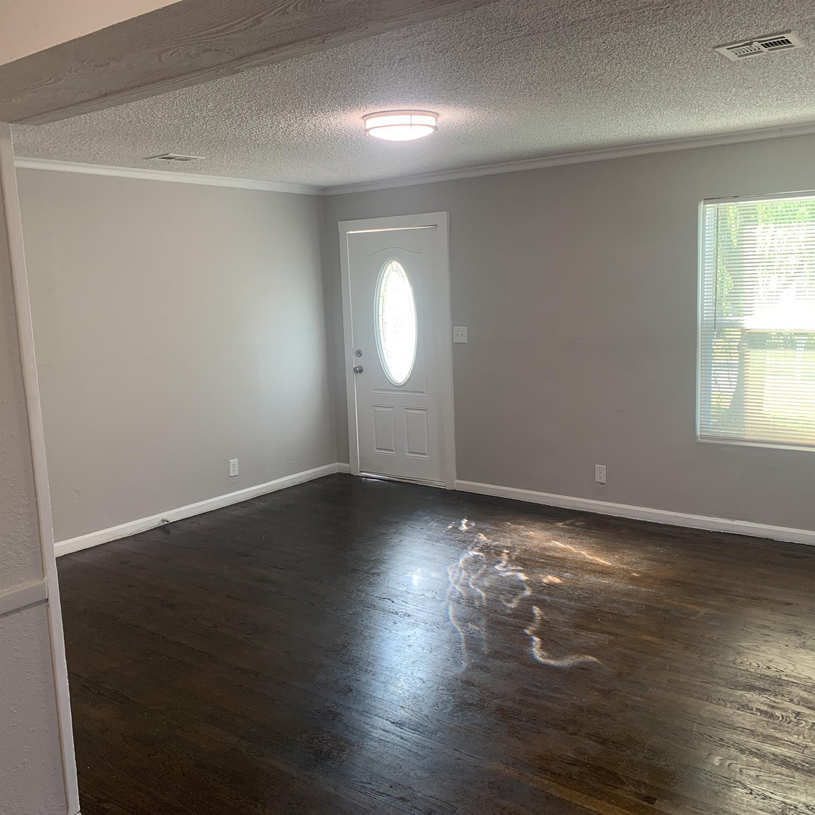 Building Photo - 1523 N Columbia Ave