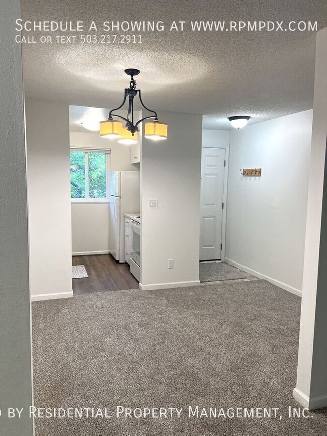 Building Photo - 12618 NW Barnes Rd