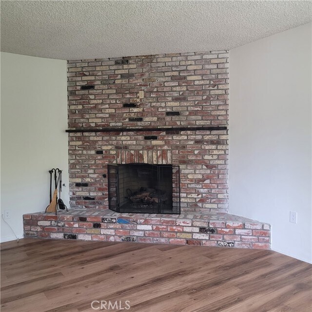 Building Photo - 303 S Kenneth Rd