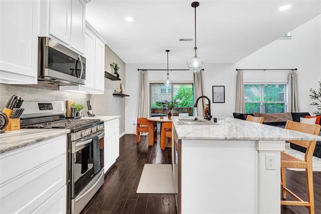 Building Photo - 2725 Starburst Dr