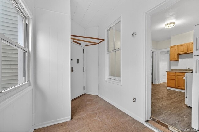 Building Photo - 52 Groshon Ave