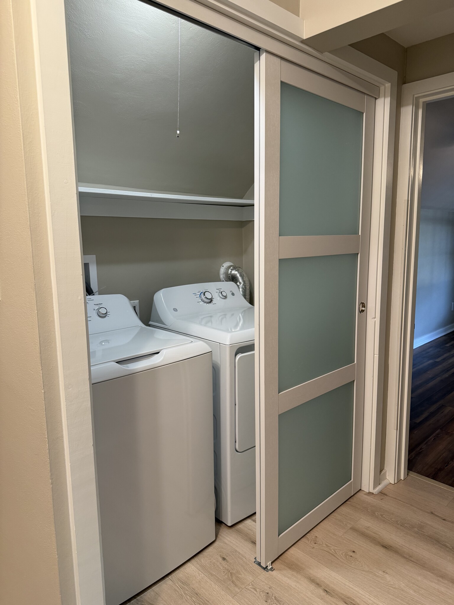 Building Photo - 101 41st St