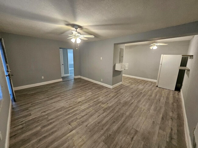 Building Photo - 1600 NW 93rd St