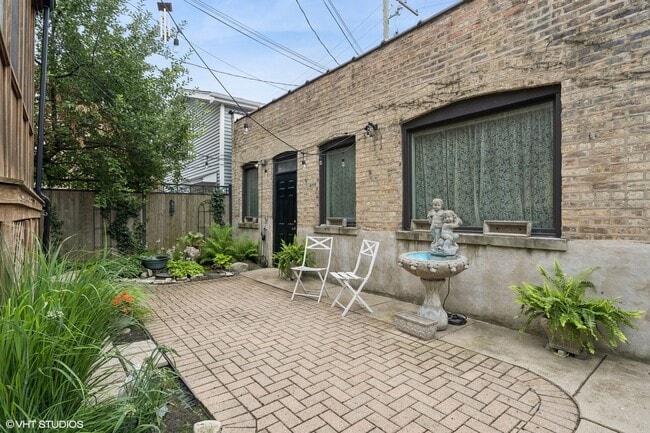 Building Photo - 5146 N Leavitt St