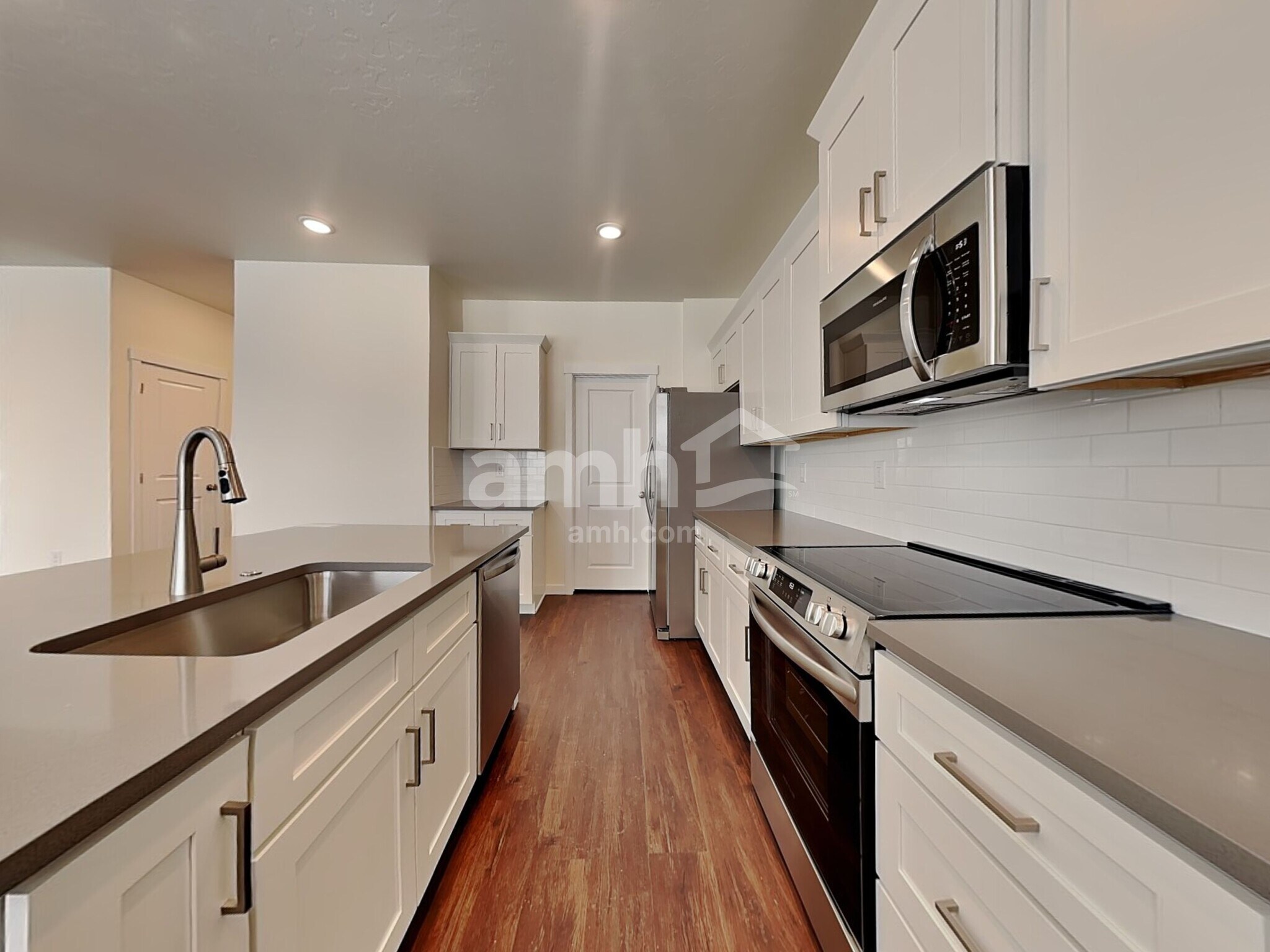 Building Photo - 9365 W Shumard St