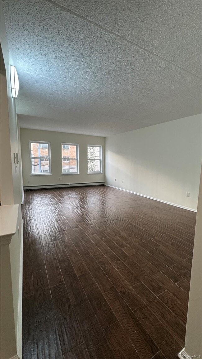 Building Photo - 808 Courtlandt Ave