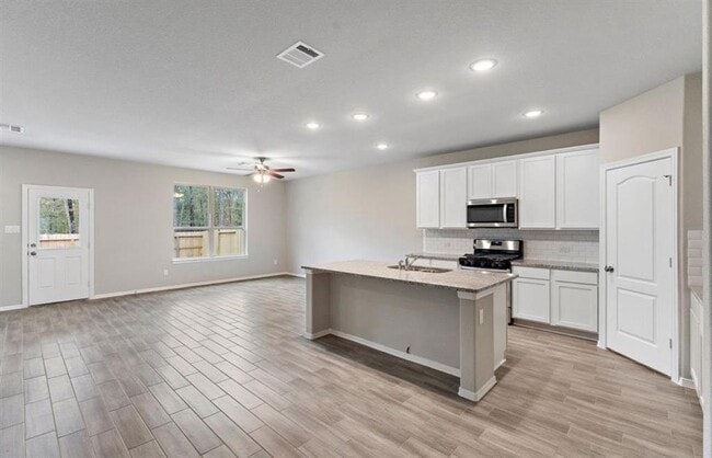 Building Photo - 5735 Tabula Rasa Dr