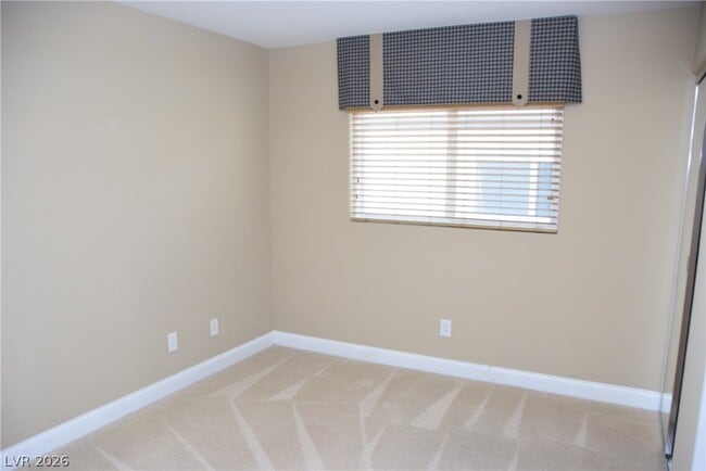 Building Photo - 60 Dark Creek Ave