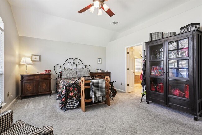 Building Photo - 3805 Pebble Ct