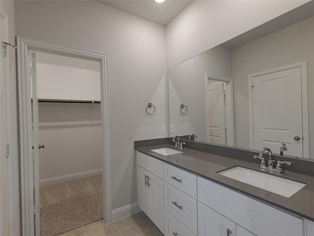 Building Photo - 716 Fencerow Trl