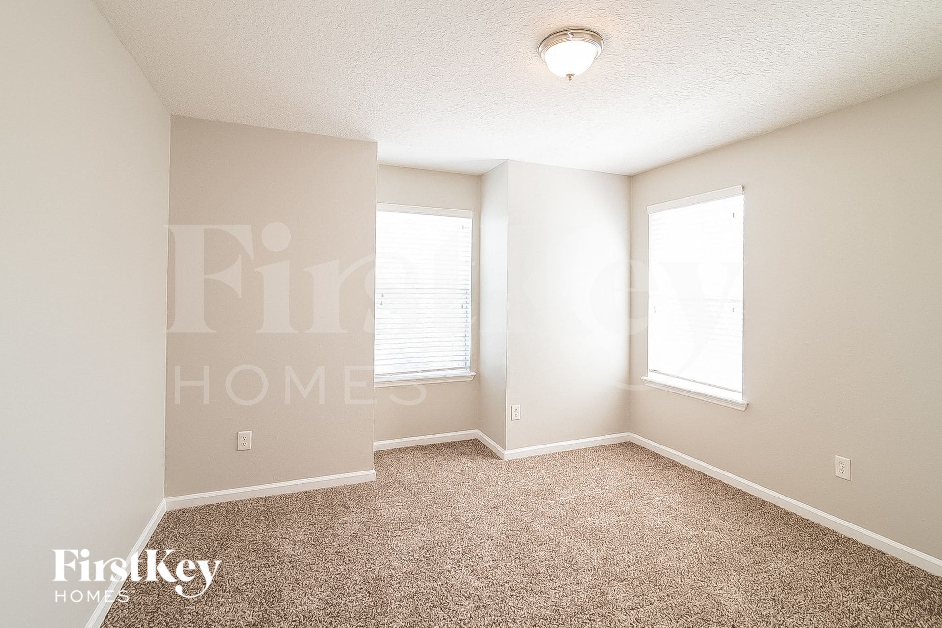 Building Photo - 2326 Red Moon Dr