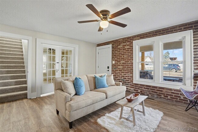 Building Photo - 4713 S 27th W Ave