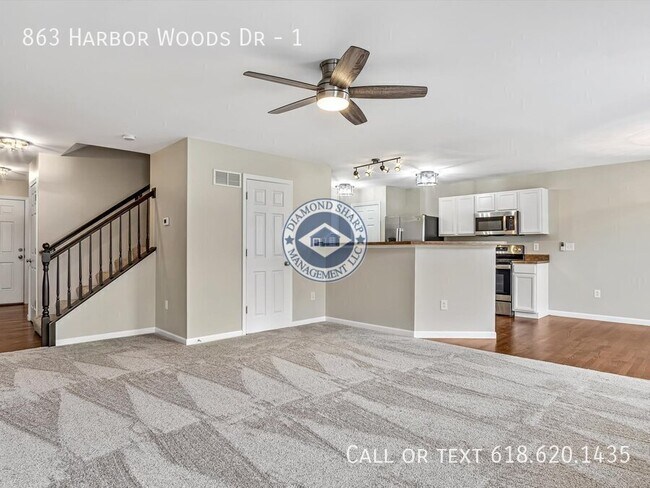 Building Photo - 863 Harbor Woods Dr