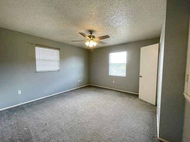 Building Photo - RARE Fort Myers Beach Townhome Now Available