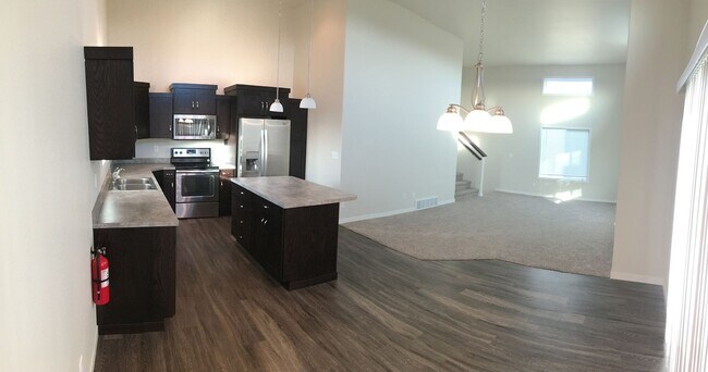 Building Photo - 4559 Blue Stem Way