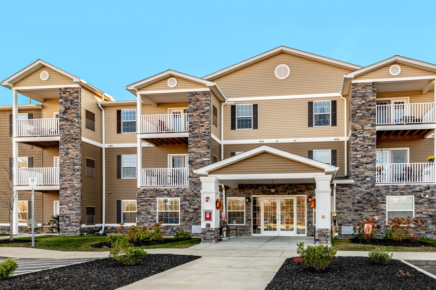 connect55-concord-senior-living-62-23-triangle-park-dr-concord-nh