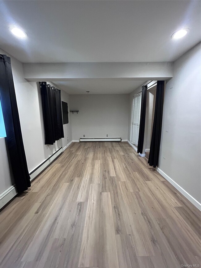 Building Photo - 21A Thorney Ave