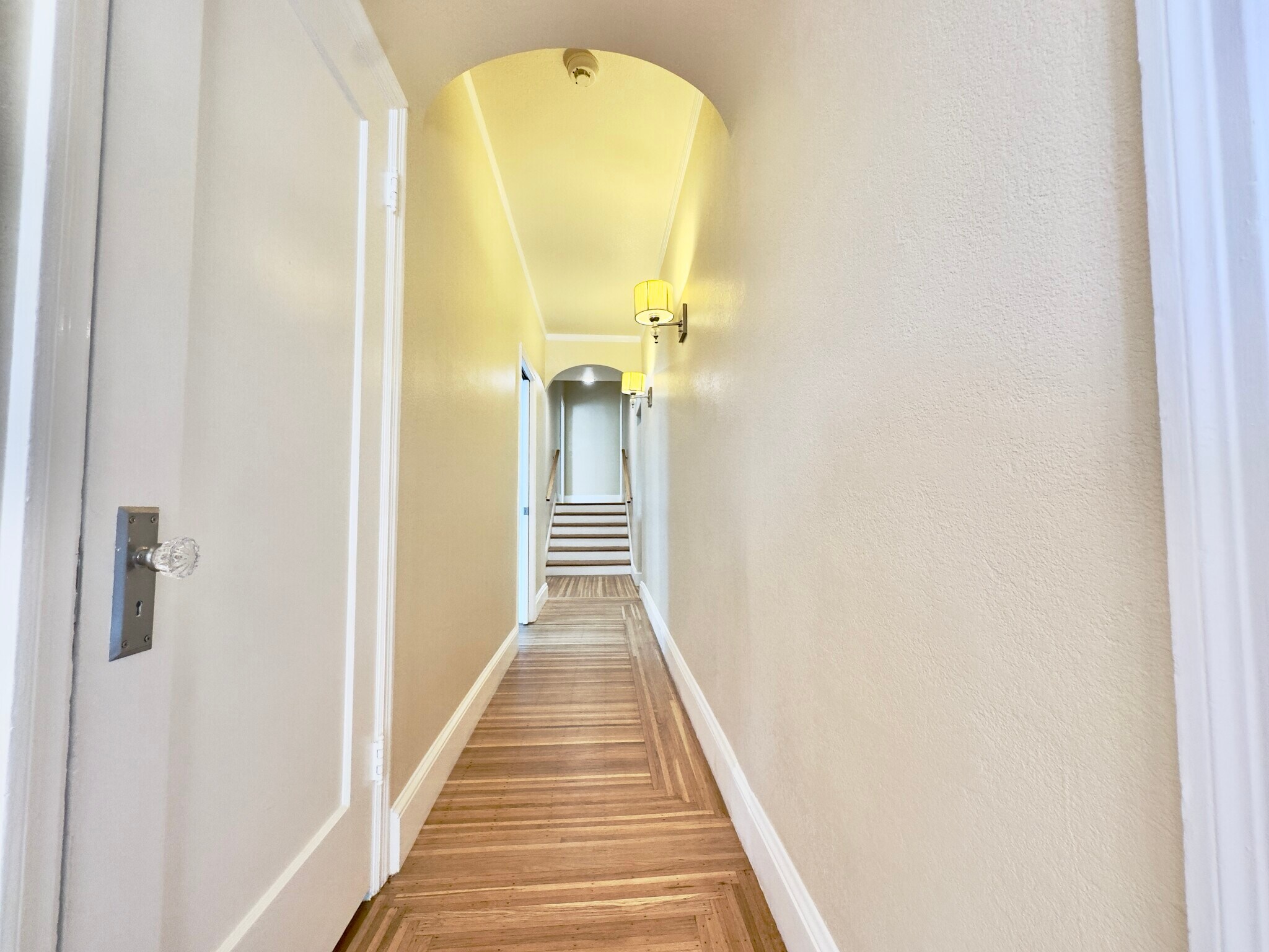 Building Photo - 2615 Maxwell Ave