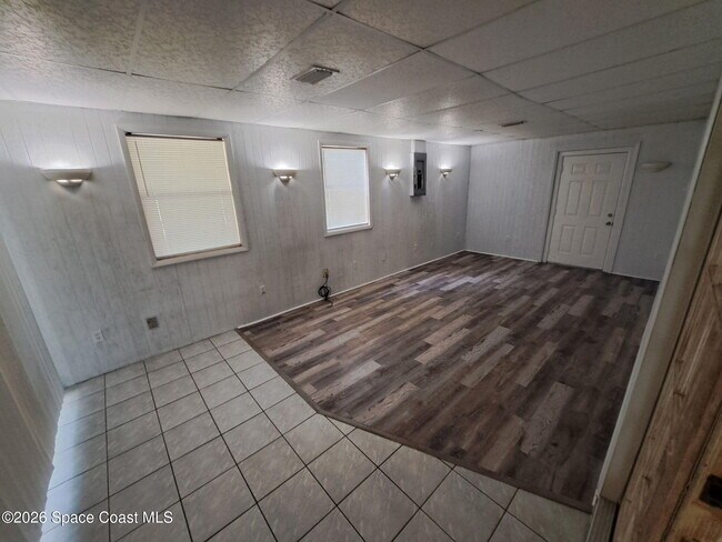 Building Photo - 1750 James Rhodes Pl
