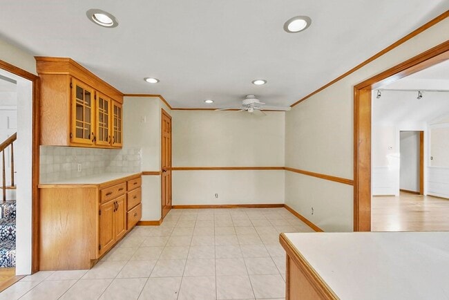 Building Photo - 72 Cambridge Rd