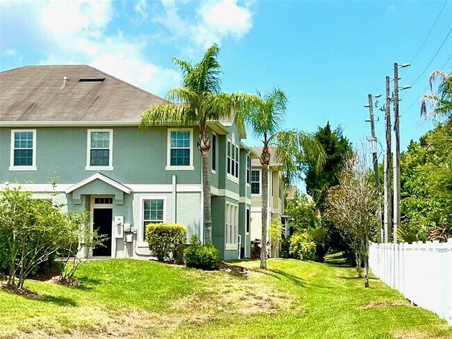Building Photo - 8427 Blue Rock Dr