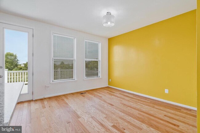 Building Photo - 42502 Dogwood Glen Square