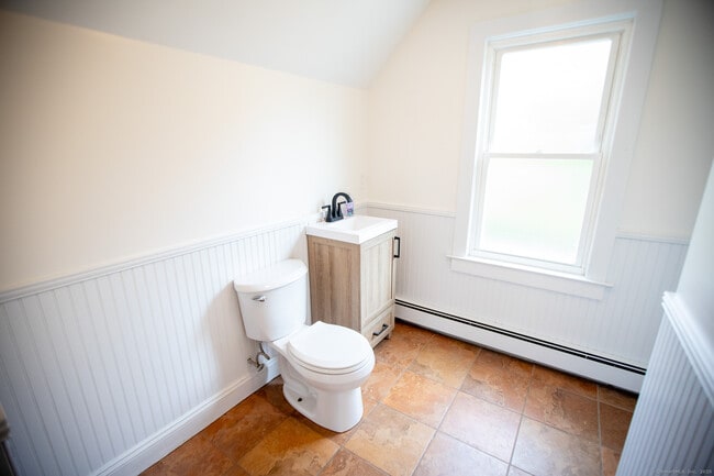 Building Photo - 93 Bailey Rd