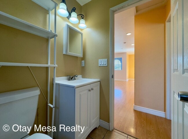 Building Photo - 1061 Saturn Blvd