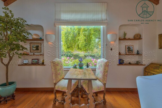 Building Photo - Adorable Furnished Three Bedroom Hatton Fields Home - Flexible Lease Term