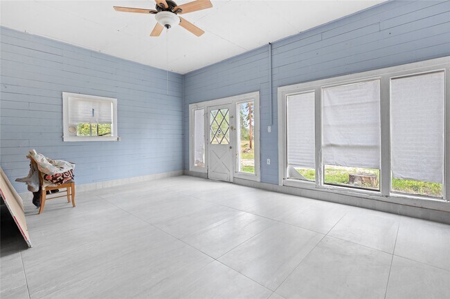 Building Photo - 18125 FM 1484 Rd