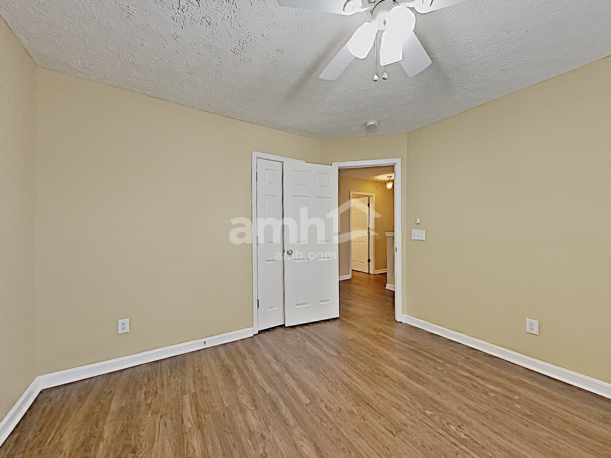 Building Photo - 226 Vintage Cir