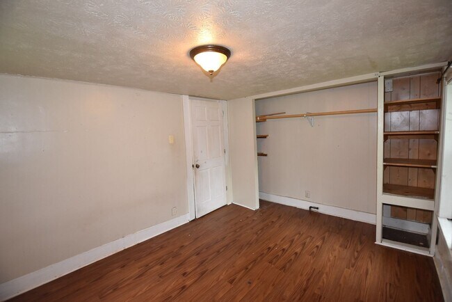 Building Photo - Affordable Two Bedroom Home in Greenfield