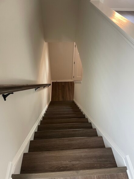 Building Photo - 1221 Pickens St