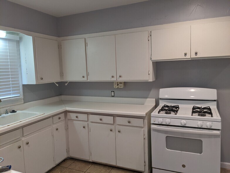 Building Photo - 1130 Northwest 81st Street