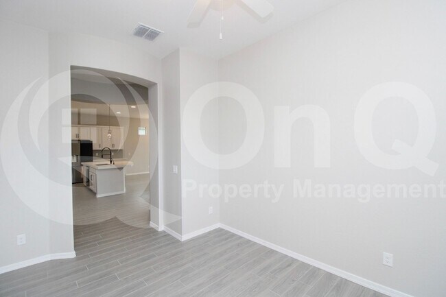 Building Photo - 4245 E Bernice St