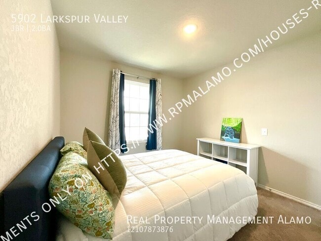 Building Photo - 5902 Larkspur Valley