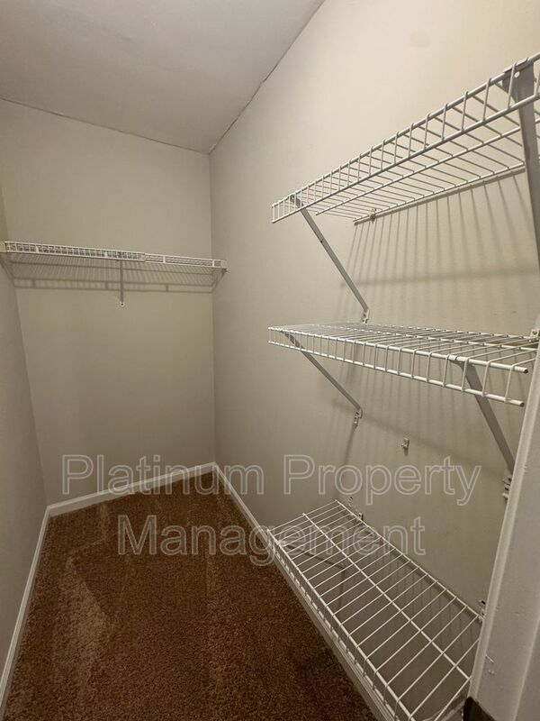 Building Photo - 2262 Charleston Pointe SE