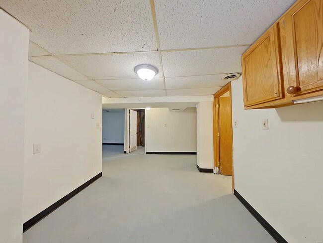 Building Photo - 4864 Carter Ave