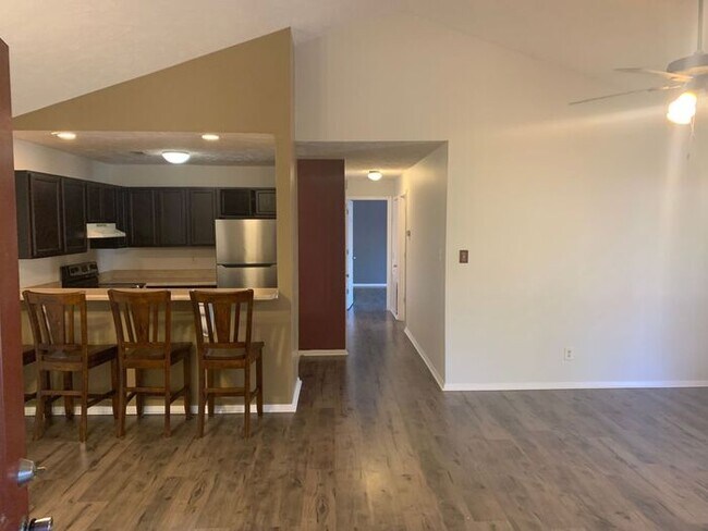 Building Photo - 1820-6 Tryon Drive