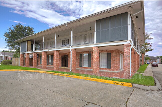 Building Photo - 7950 Jefferson Hwy