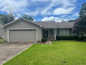 Building Photo - Sherwood Rental