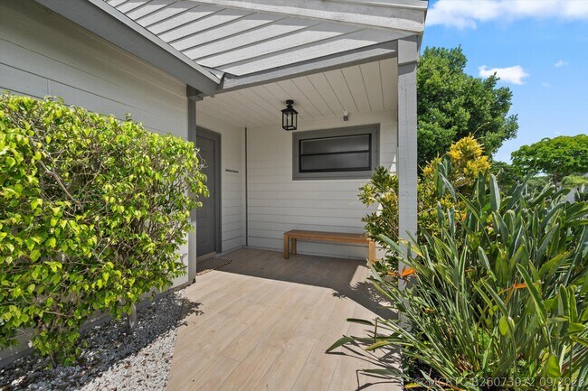 Building Photo - 2515 Bedford Mews Dr