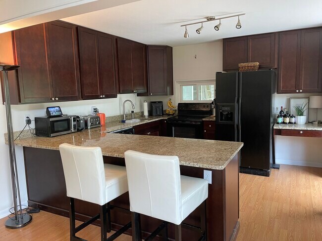 Building Photo - 4706 E Dartmouth Ave