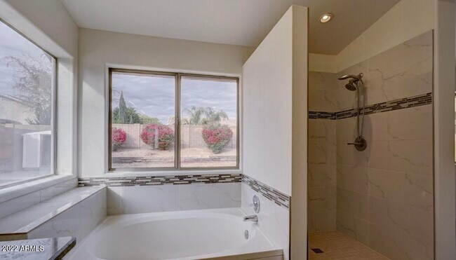 Building Photo - 6960 W Villa Hermosa
