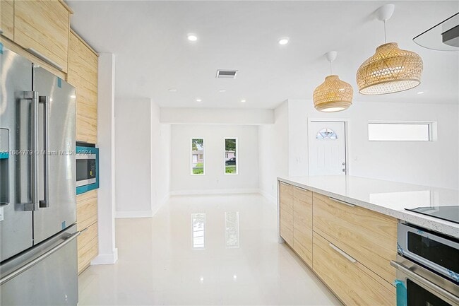 Building Photo - 14510 NW 12th Ave