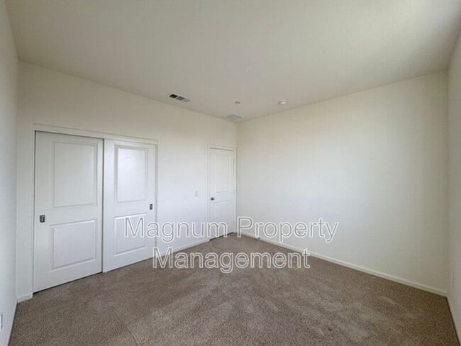 Building Photo - 31310 Reserve Dr