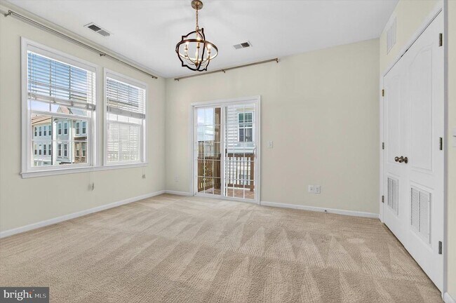Building Photo - 24620 Byrne Meadow Square